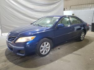 Toyota Camry BASE 2.5L 4 2011