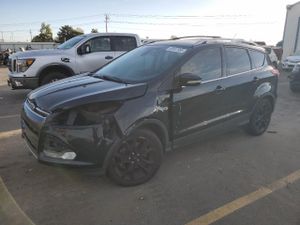 Ford Escape TITANIUM 2.0L 4 2015