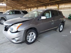 Nissan Rogue S 2.5L 4 2013