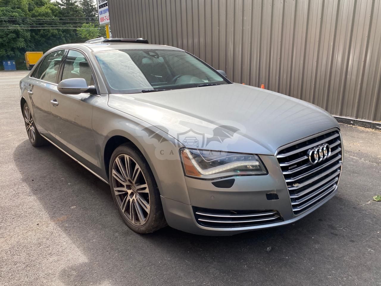 Audi A8 L QUATTRO 4.2L 8 2011