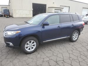Toyota Highlander BASE 3.5L 6 2013