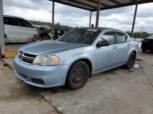 Dodge Avenger SE 2.4L 4 2013