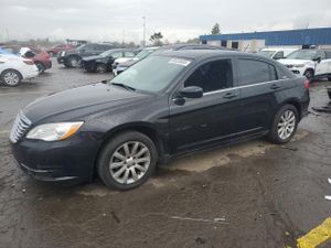 Chrysler 200 TOURING 2.4L 4 2013