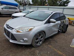 Ford Focus SE 2.0L 4 2013