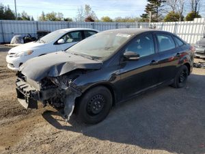 Ford Focus SE 2.0L 4 2014