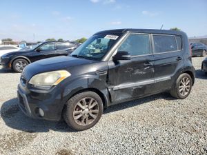 Kia Soul + 2.0L 4 2013