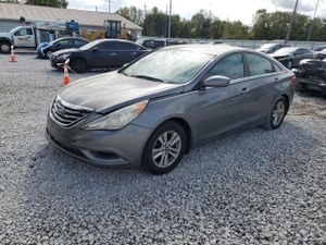 Hyundai Sonata GLS 2.4L 4 2013