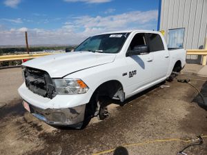 RAM 1500 SLT 5.7L 8 2019