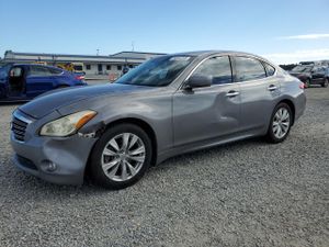 Infiniti M37 3.7L 6 2011