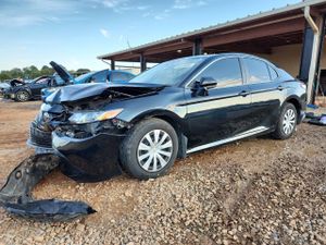 Toyota Camry L 2.5L 4 2019