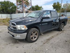 Dodge RAM SLT 5.7L 8 2012