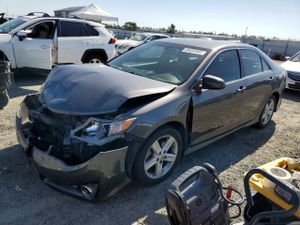 Toyota Camry L 2.5L 4 2013