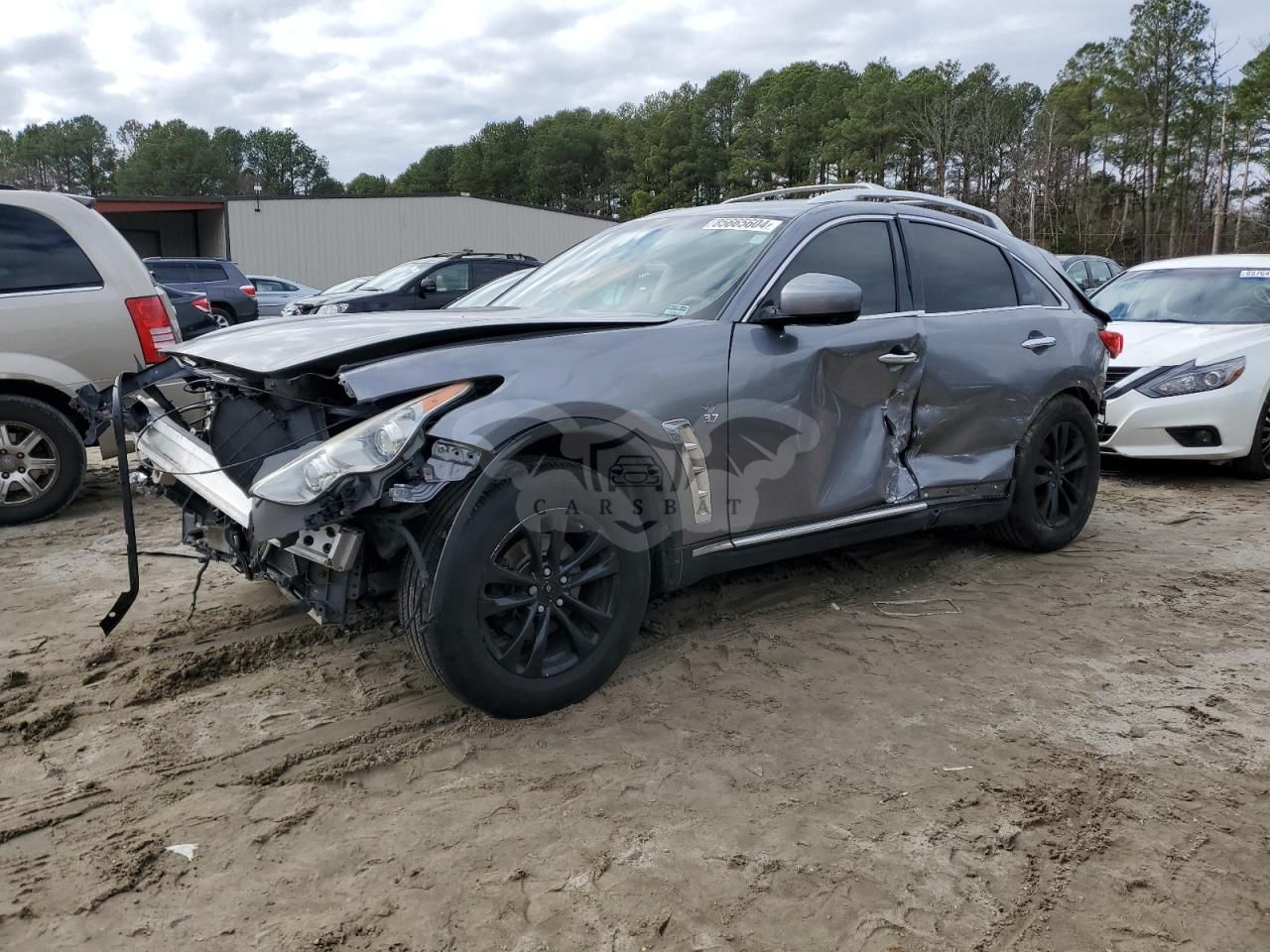 Infiniti QX70 3.7L 6 2015