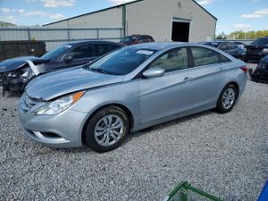 Hyundai Sonata GLS 2.4L 4 2013