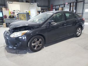 Ford Focus SE 2.0L 4 2013