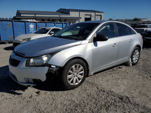 Chevrolet Cruze LS 1.8L 4 2011