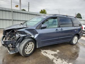 Toyota Sienna XLE 3.5L 6 2009