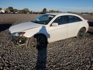 Chrysler 200 TOURING 3.6L 6 2014