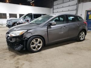 Ford Focus SE 2.0L 4 2013