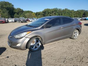 Hyundai Elantra GLS 1.8L 4 2013