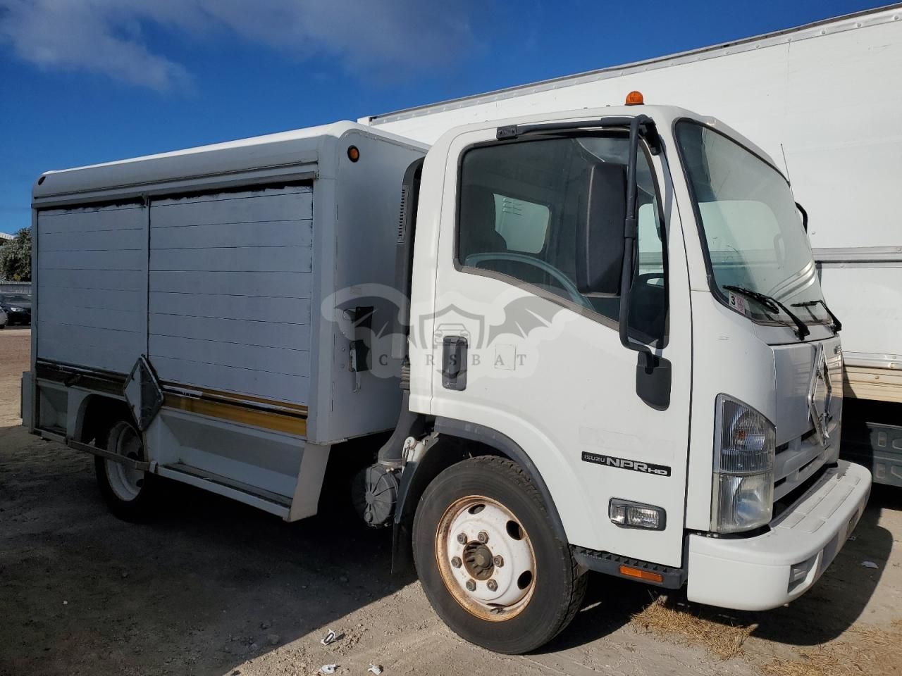 Isuzu NPR 6.0L 8 2015