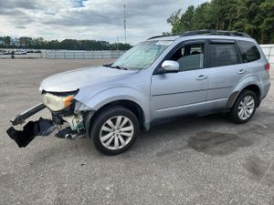 Subaru Forester 2.5X PREMIUM 2.5L 4 2012