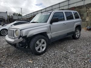 Jeep Patriot SPORT 2.4L 4 2012