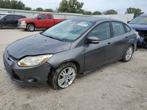 Ford Focus SE 2.0L 4 2013