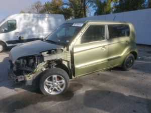 Kia Soul + 2.0L 4 2011