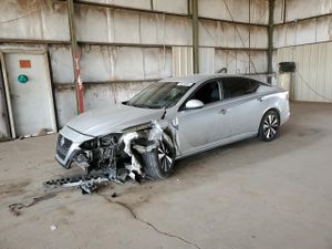 Nissan Altima SV 2.5L 4 2021