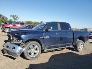 RAM 1500 SLT 5.7L 8 2014