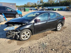 Ford Focus SE 2.0L 4 2014