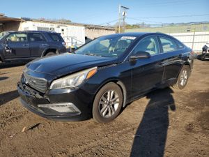 Hyundai Sonata SE 2.4L 4 2015