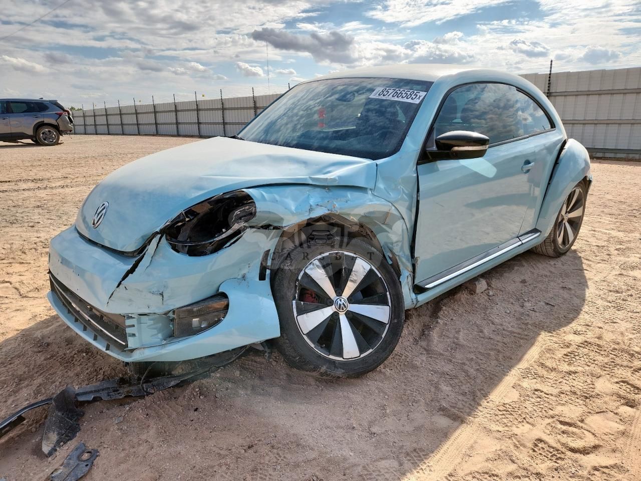 Volkswagen Beetle TURBO 2.0L 4 2013