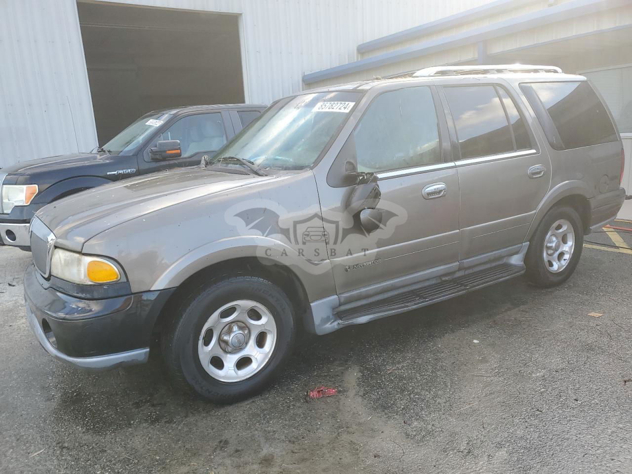 Lincoln Navigator 5.4L  8 2002