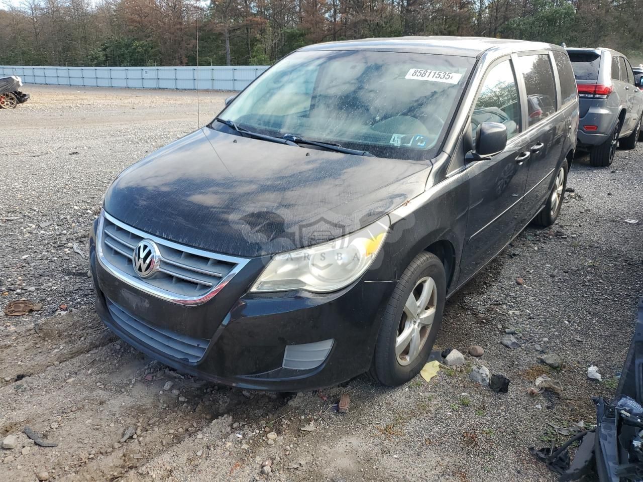 Volkswagen Routan SE 3.8L 6 2010