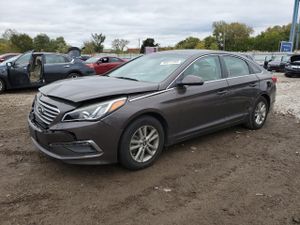 Hyundai Sonata SE 2.4L 4 2015