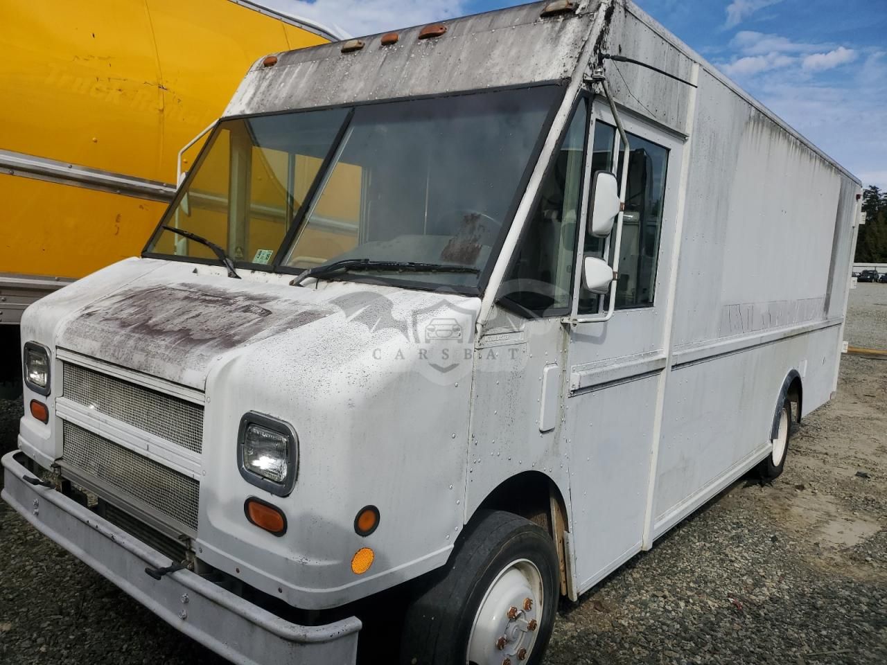 Freightliner Business Class M2 M LINE WALK-IN VAN 5.9L 6 2000