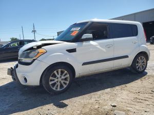 Kia Soul + 2.0L 4 2013