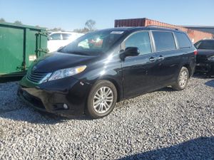 Toyota Sienna XLE 3.5L 6 2015