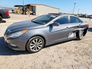 Hyundai Sonata SE 2.4L 4 2013