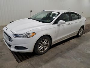 Ford Fusion SE 2.5L 4 2013