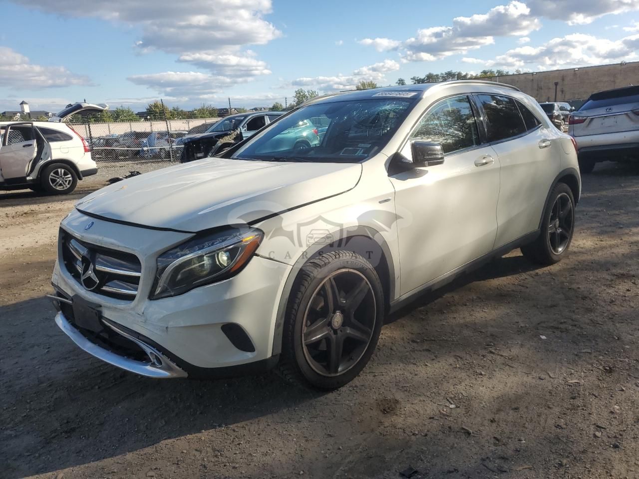 Mercedes-Benz GLA 250 4MATIC 2.0L 4 2015