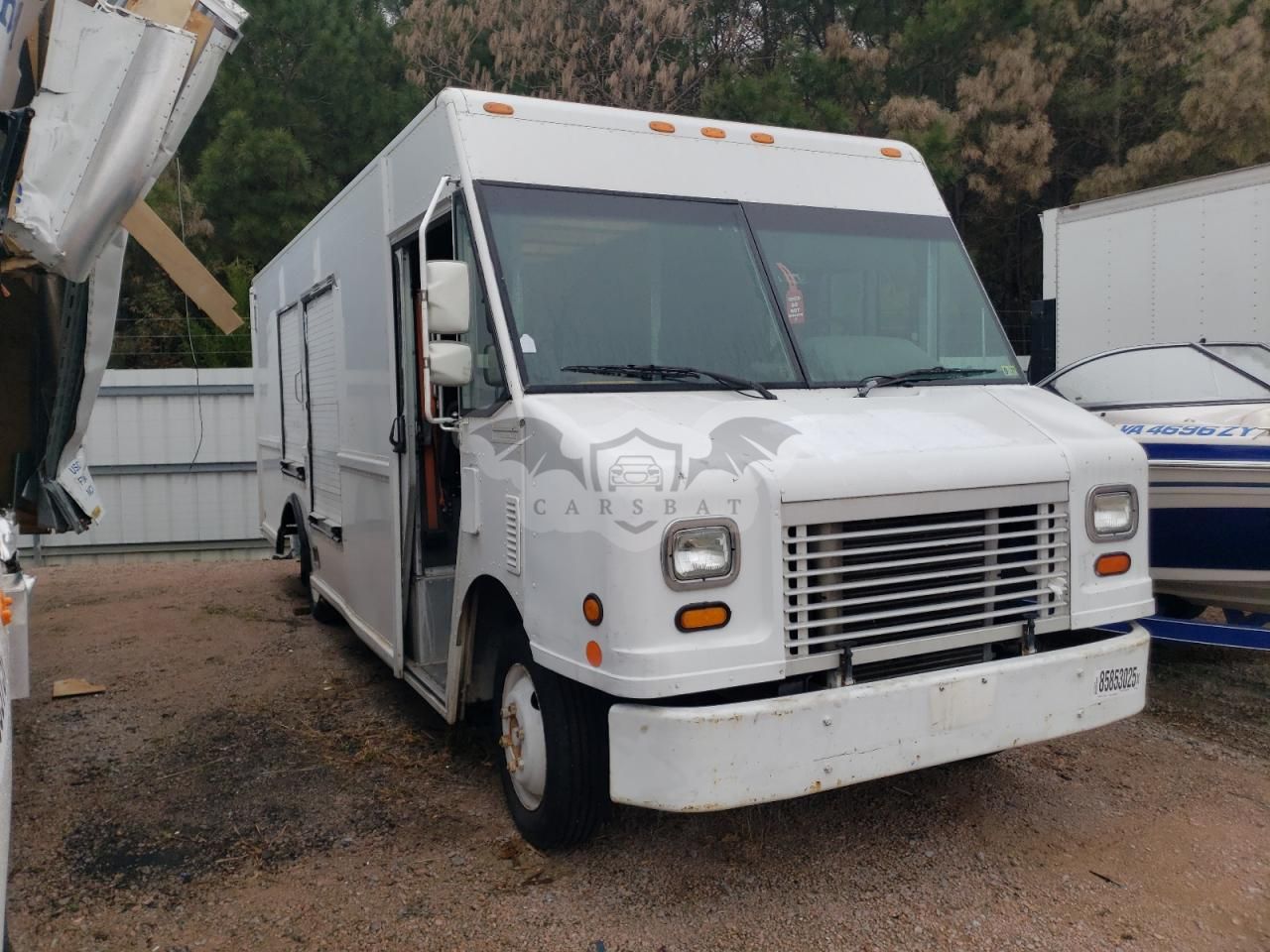 Freightliner Business Class M2 M LINE WALK-IN VAN 5.9L 6 2004