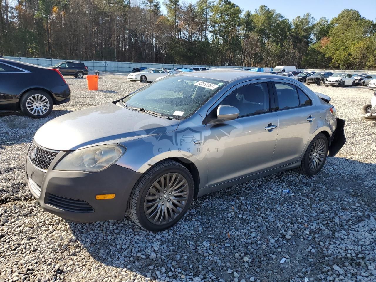 Suzuki Kizashi SE 2.4L 4 2011