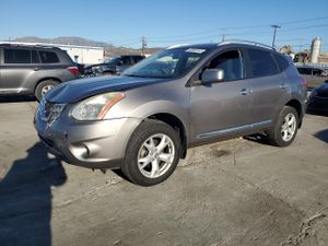 Nissan Rogue S 2.5L 4 2011
