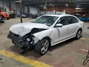 Volkswagen Passat SE 1.8L 4 2014