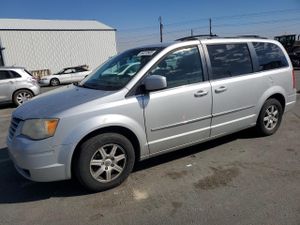 Chrysler Town & Country TOURING 3.8L 6 2010