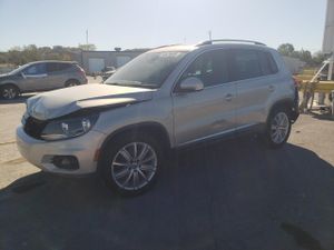 Volkswagen Tiguan S 2.0L 4 2013