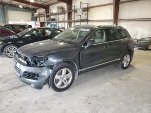 Volkswagen Touareg HYBRID 3.0L 6 2012